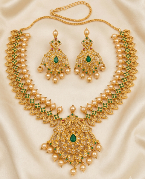 Uncuts and Emeralds Peacock Bridal Necklace Set
