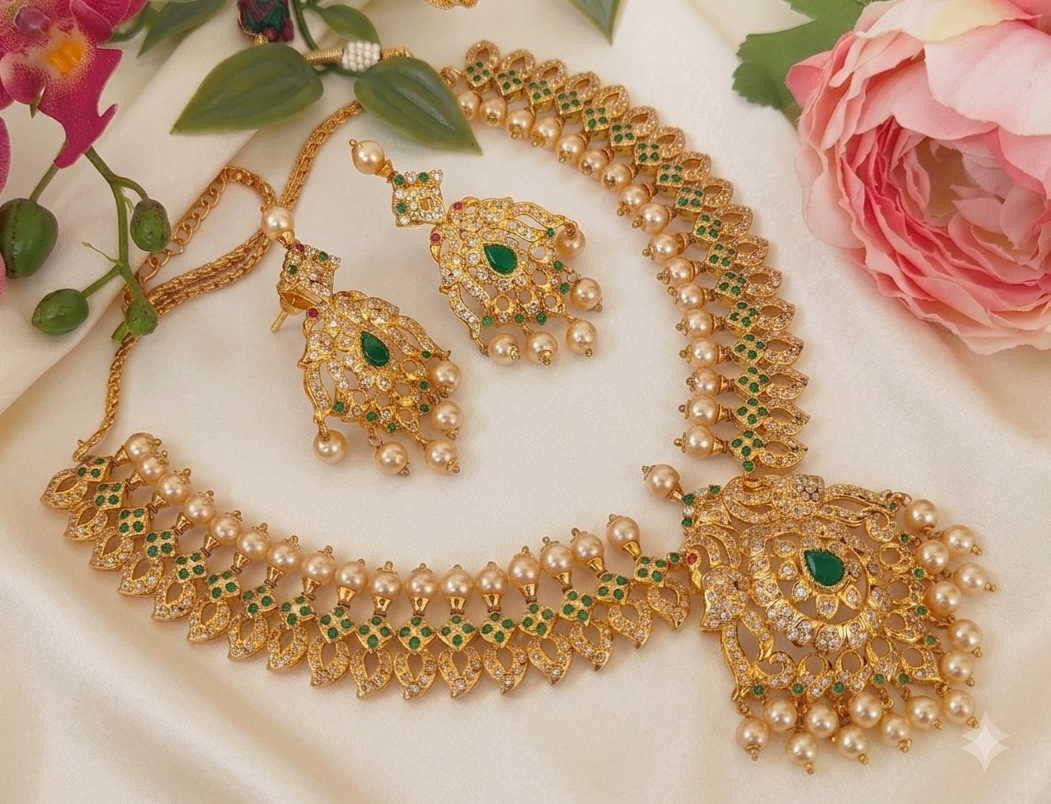 Uncuts and Emeralds Peacock Bridal Necklace Set