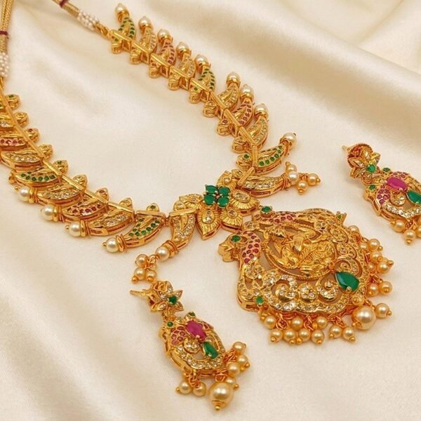 AD Emeralds Temple Bridal Necklace