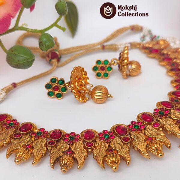 Dazzling Kemp Peacock Necklace Set