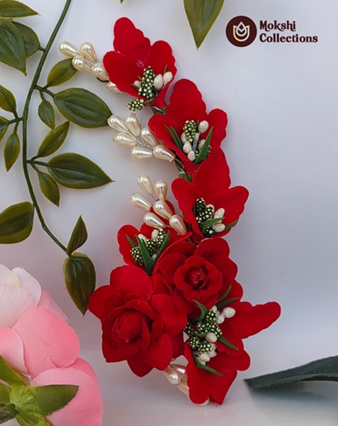 Red Trendy Flower Brooch