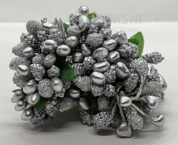 Silver Pollens hair accessories