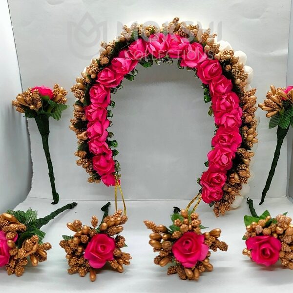 Pink Gold Bridal Hair Gajra with Brooches